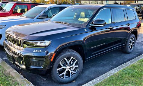 jeep grand cherokee midnight sky.